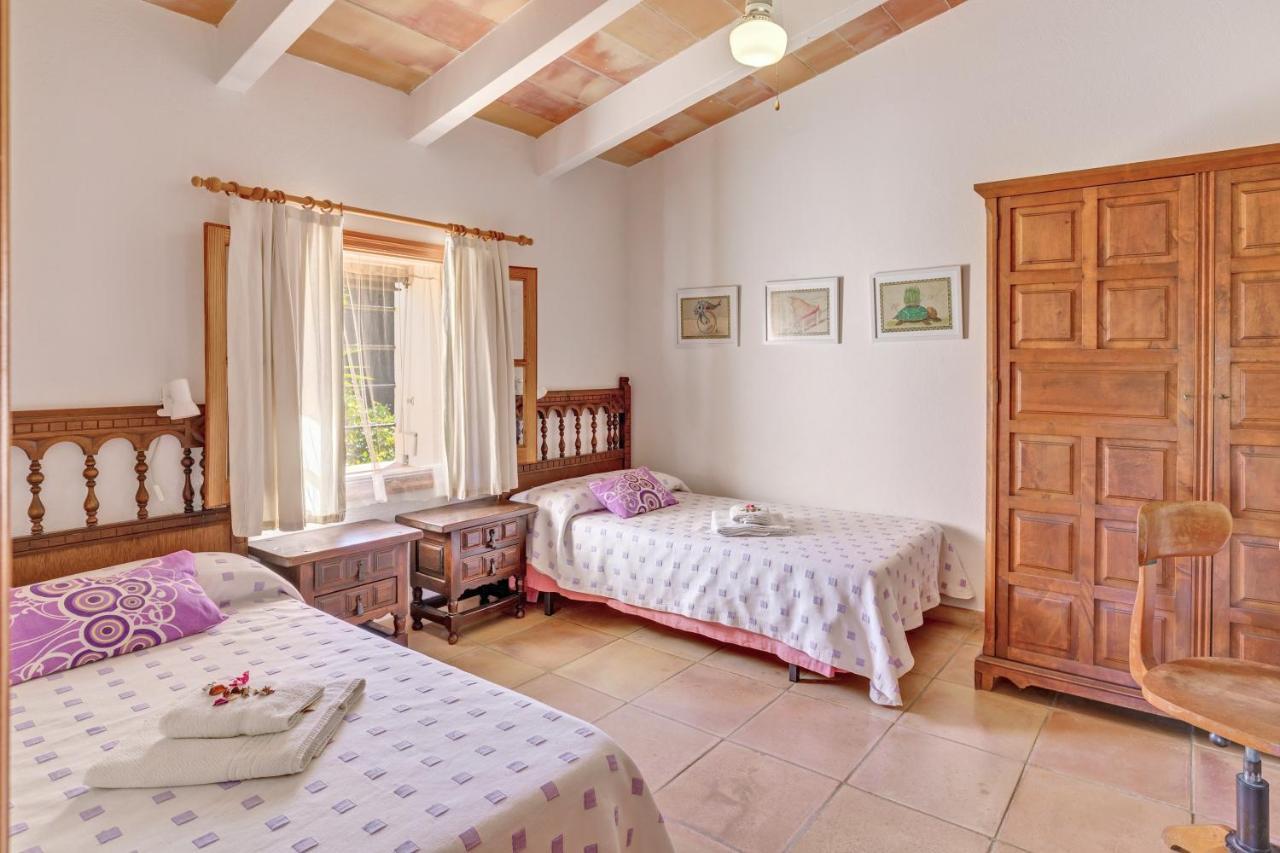 Holiday home Ca Les Estamenyes