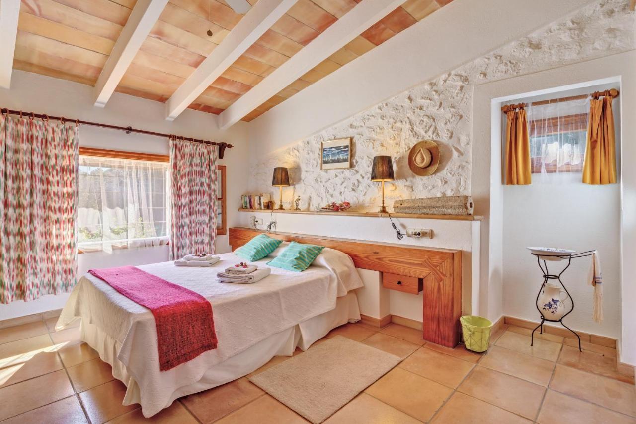 Holiday home Ca Les Estamenyes